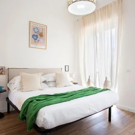 Sunny Spacious For 6 Guests