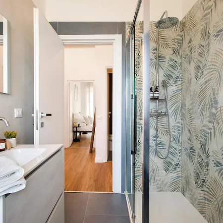 Sunny Spacious For 6 Guests Appartamento Roma