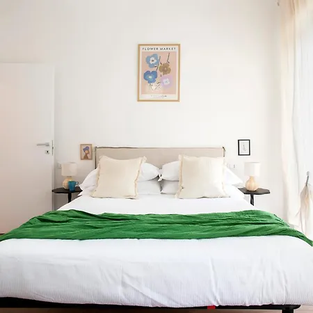 Sunny Spacious For 6 Guests Roma