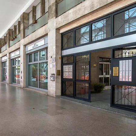 Sunny New Renovated With Balcony Metro A Apartment Rome