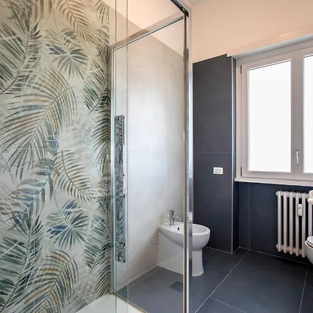 Sunny New Renovated With Balcony Metro A * Rome
