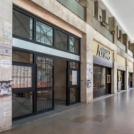 Sunny New Renovated With Balcony Metro A Rome