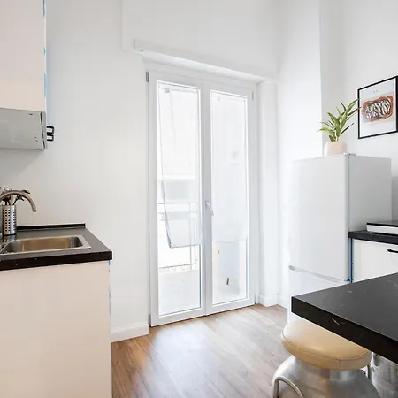 Apartment Sunny New Renovated With Balcony Metro A Rome